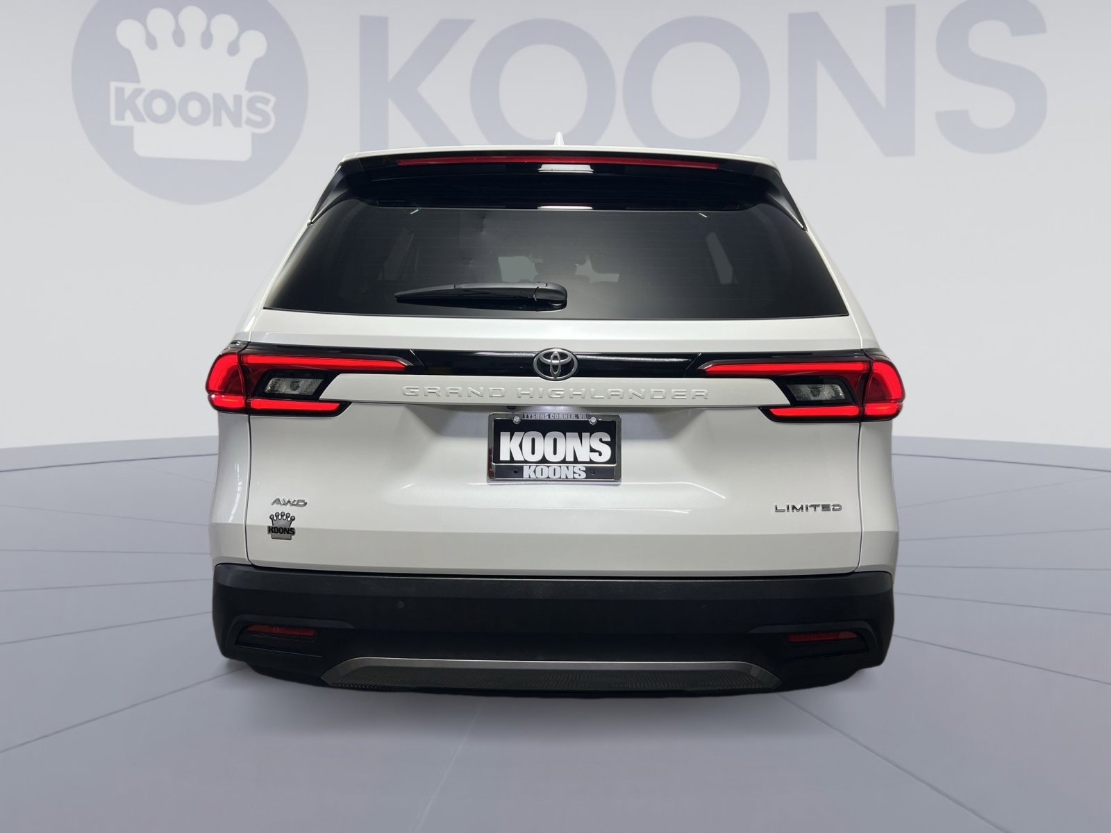 Used 2025 Toyota Grand Highlander Limited image 5