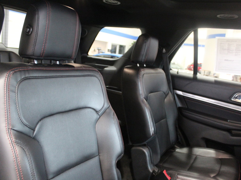 Used 2018 Ford Explorer Sport w/ Equipment Group 401A image 22