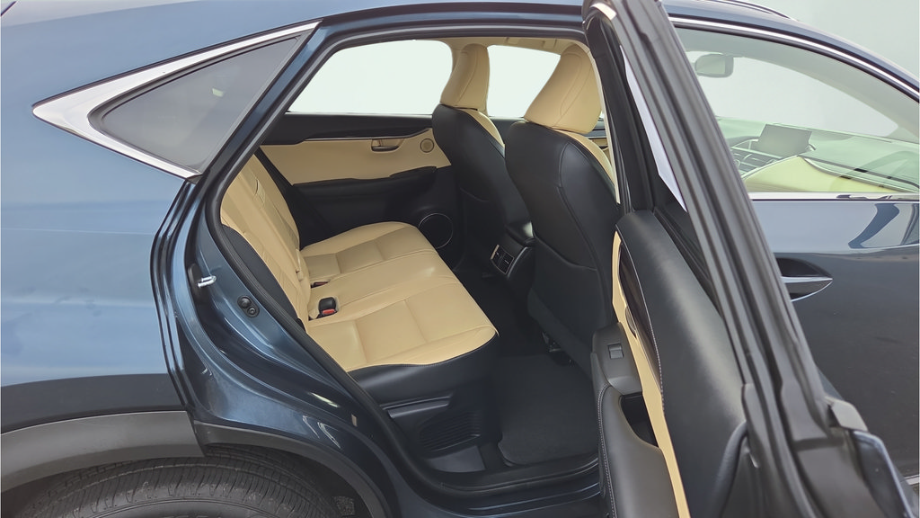 Used 2015 Lexus NX 300h AWD w/ Luxury Package image 29