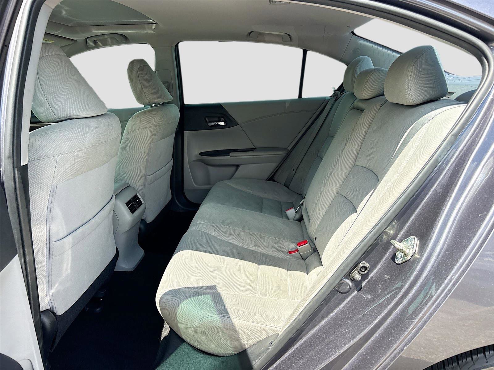 Used 2017 Honda Accord EX image 28