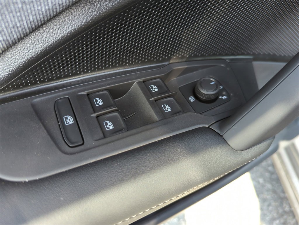 New 2026 Volkswagen Tiguan S image 25