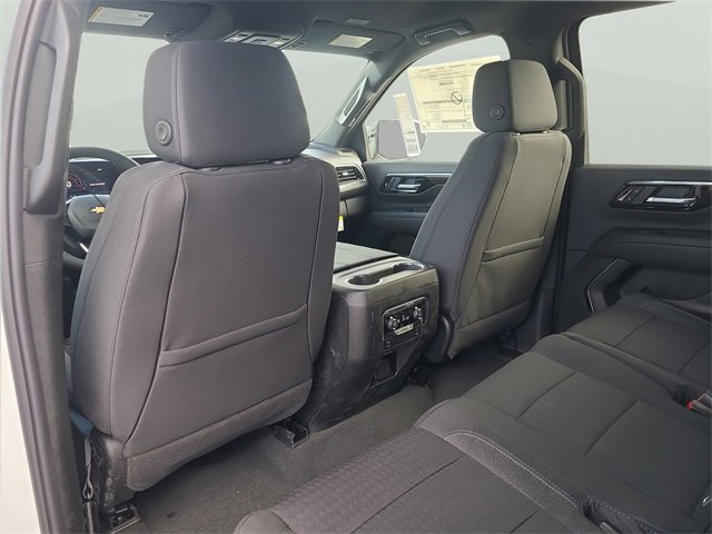 New 2026 Chevrolet Suburban LS image 14