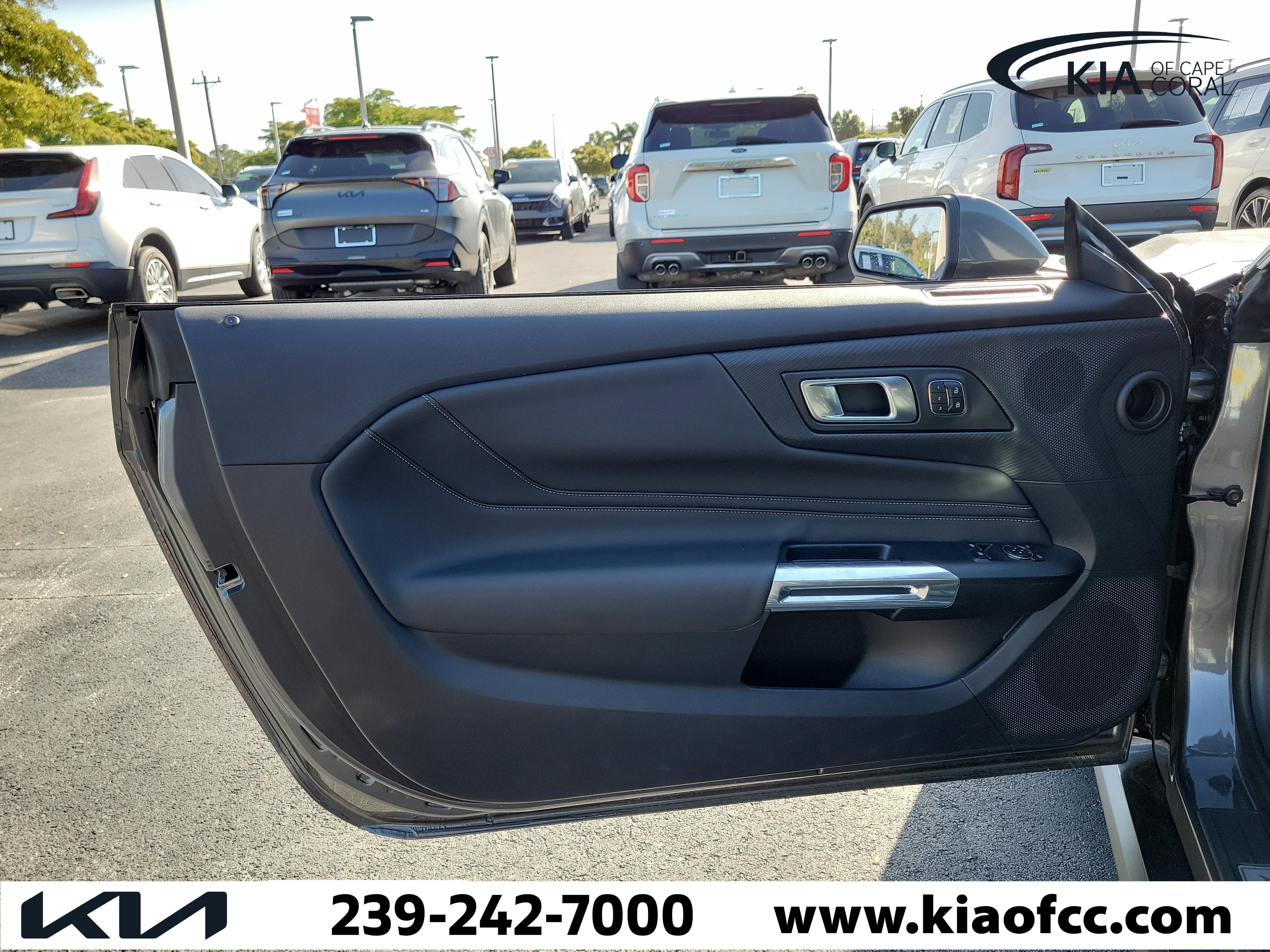 Used 2025 Ford Mustang GT Premium RWD image 18