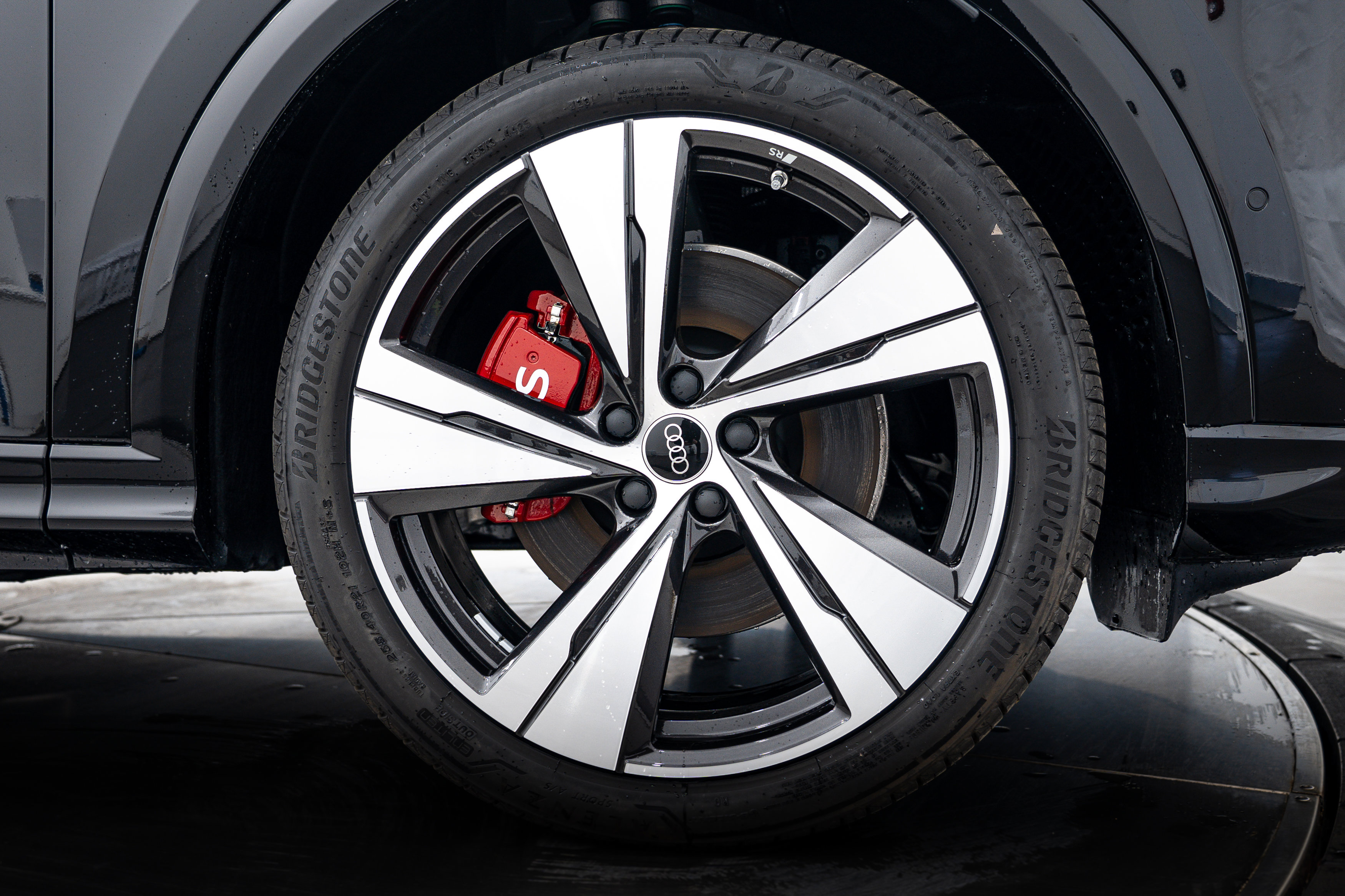 New 2025 Audi SQ5 Premium Plus image 22