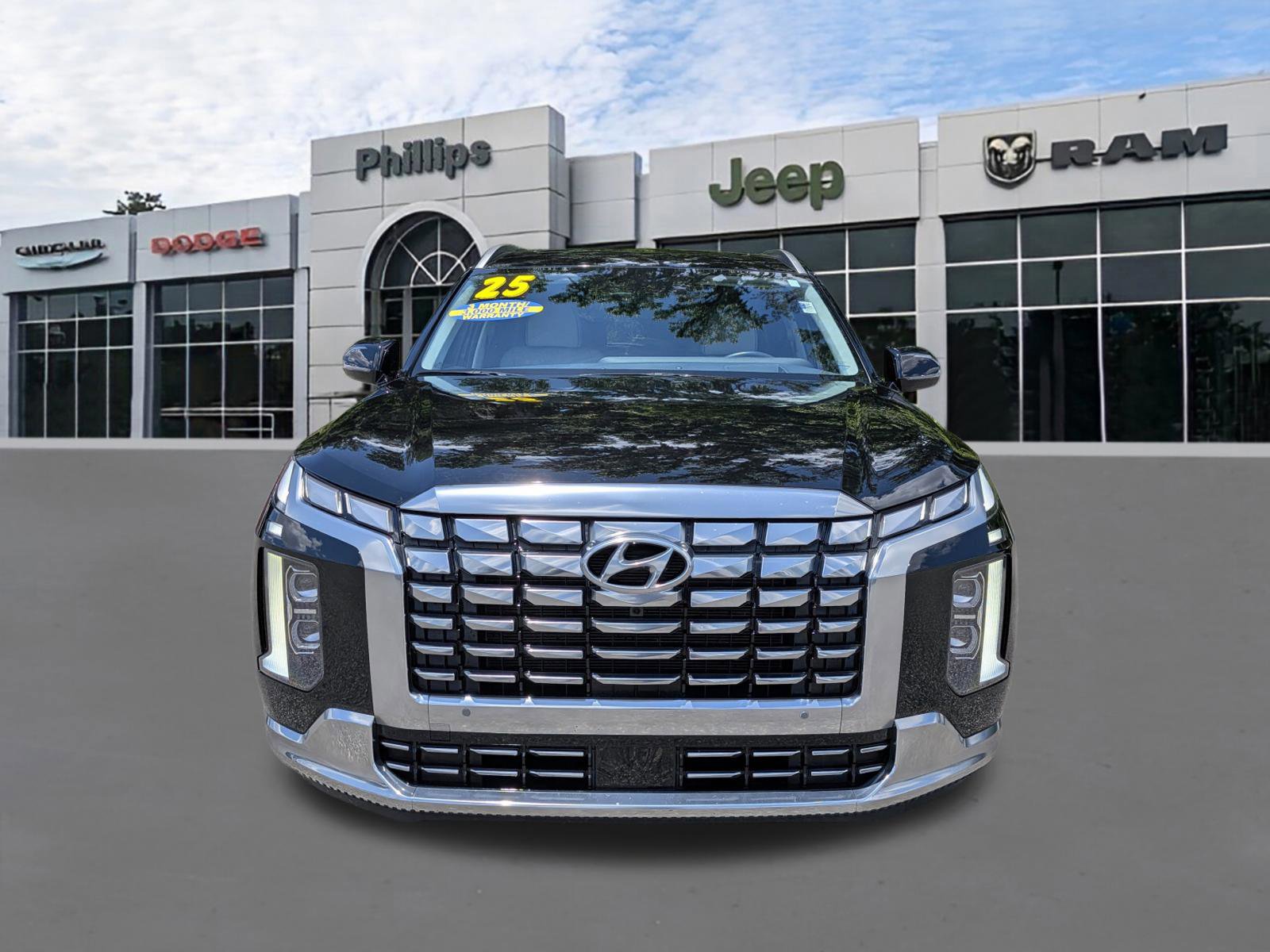 Used 2025 Hyundai Palisade Calligraphy FWD image 8