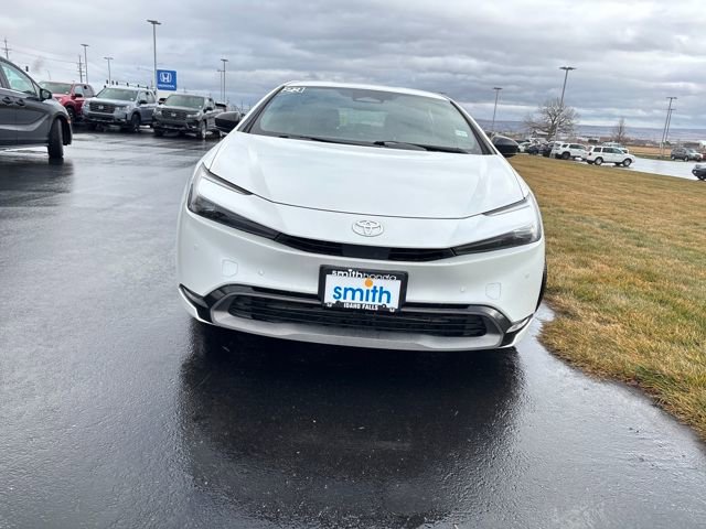 Used 2023 Toyota Prius XLE image 8