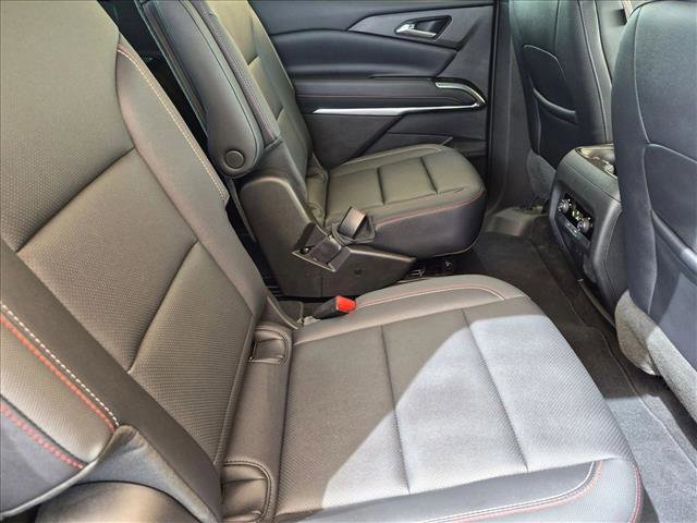 Used 2025 Chevrolet Traverse Z71 w/ Driver Confidence Package AWD/4WD image 21