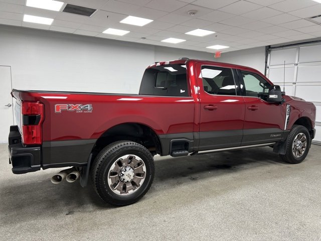 Used 2025 Ford F350 King Ranch w/ FX4 Off-Road Package image 10