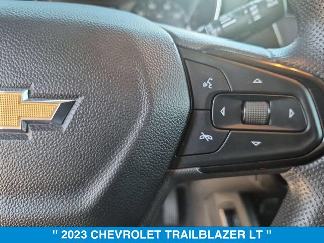 Used 2023 Chevrolet TrailBlazer LT w/ Convenience Package AWD/4WD image 18