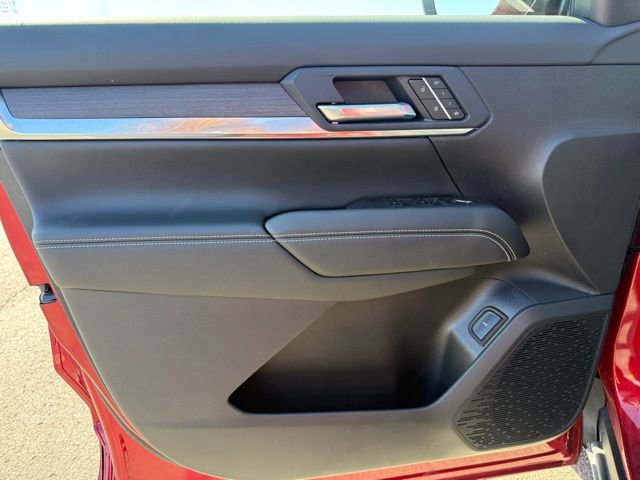 Used 2026 GMC Terrain Denali image 12