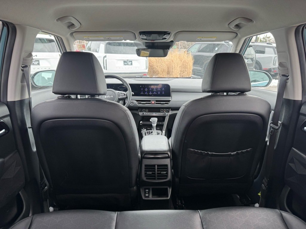 Used 2024 Kia Seltos EX FWD image 5