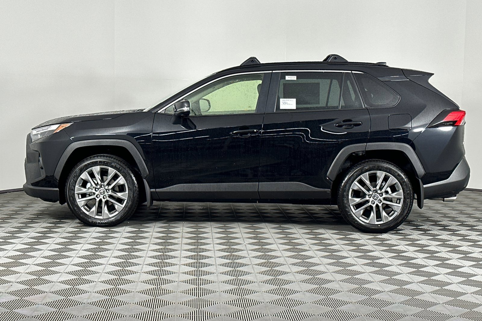 New 2025 Toyota RAV4 XLE Premium image 7
