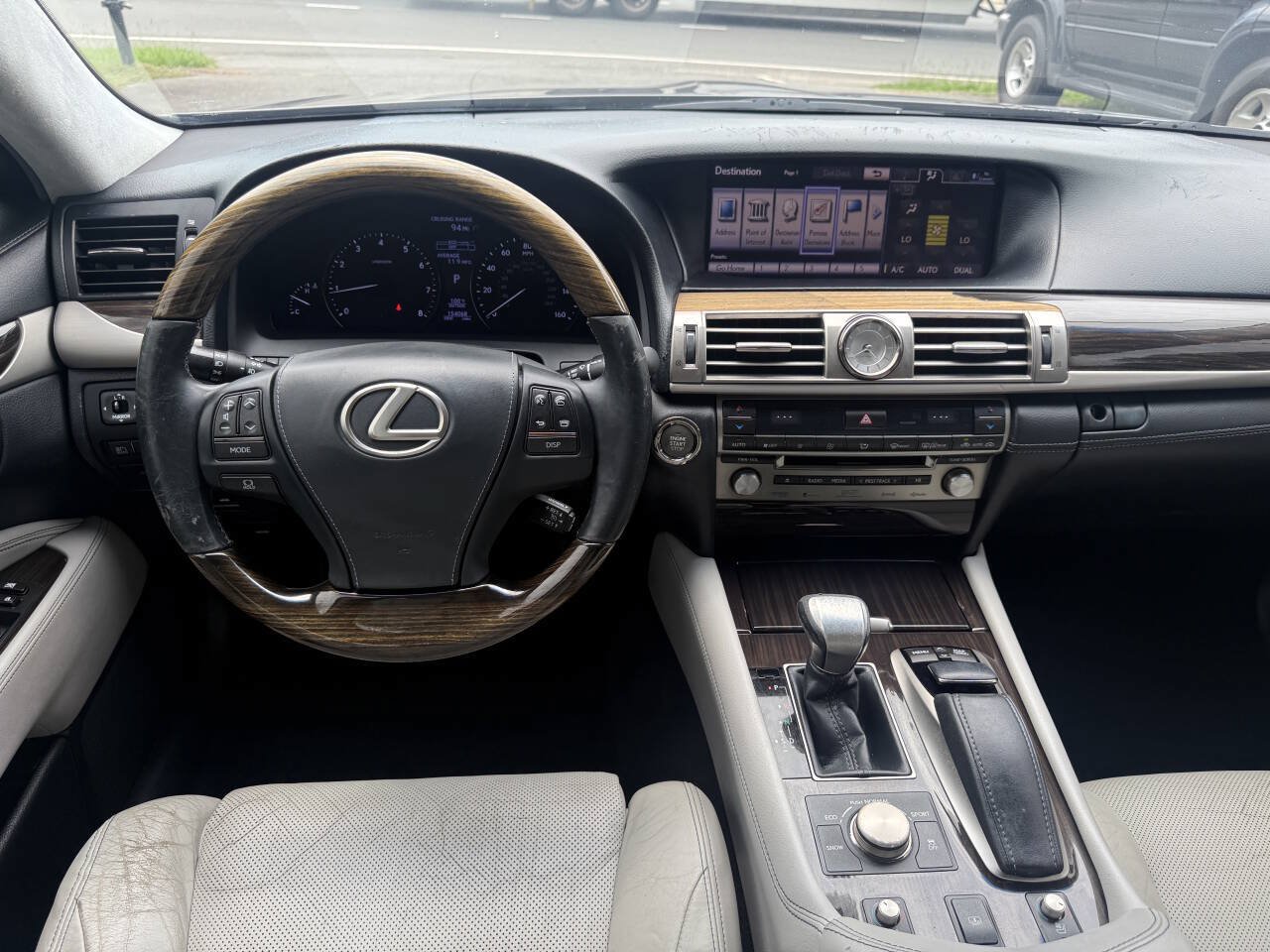 Used 2014 Lexus LS 460 L RWD image 17