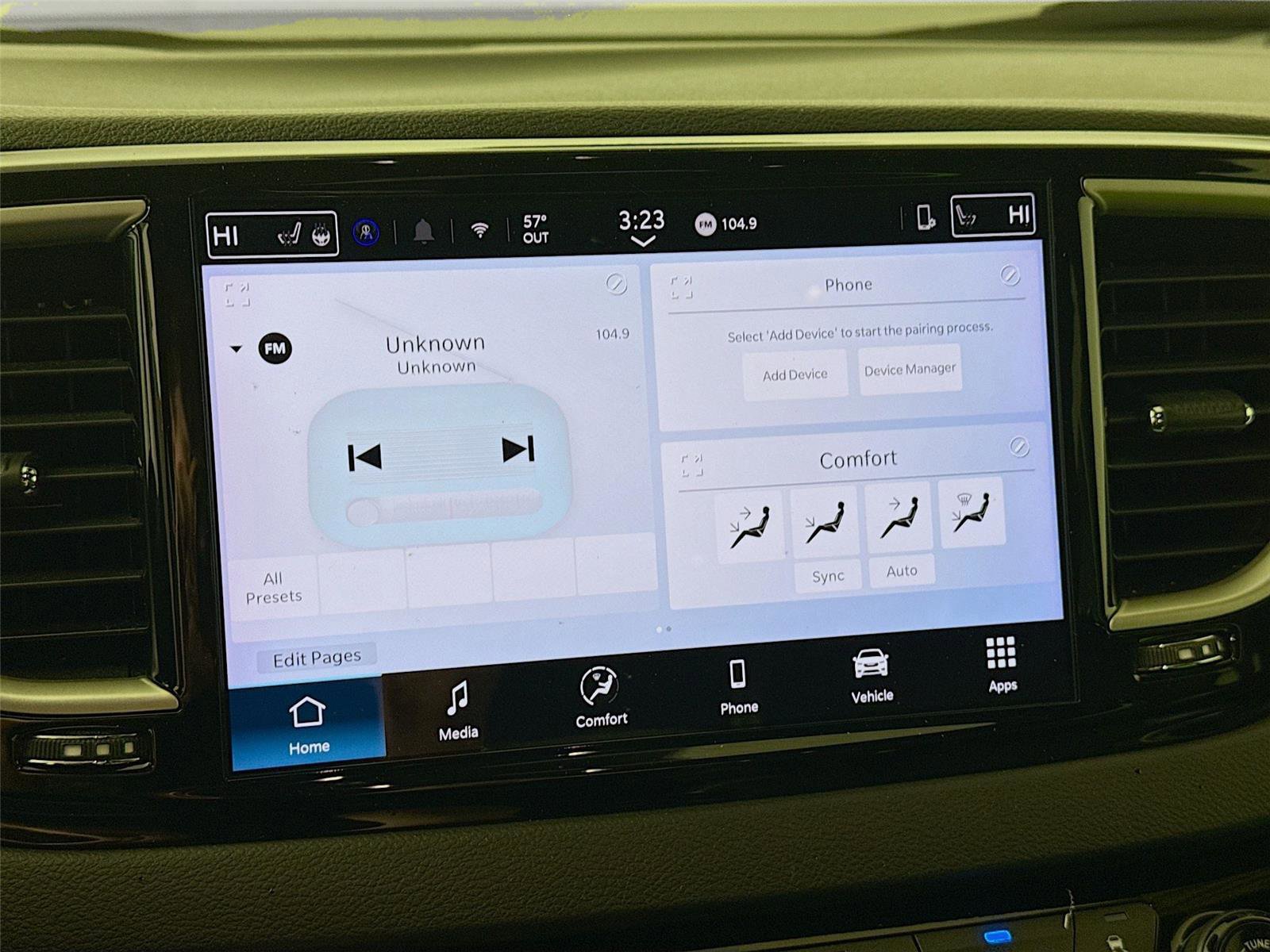 Used 2025 Chrysler Pacifica Select image 7