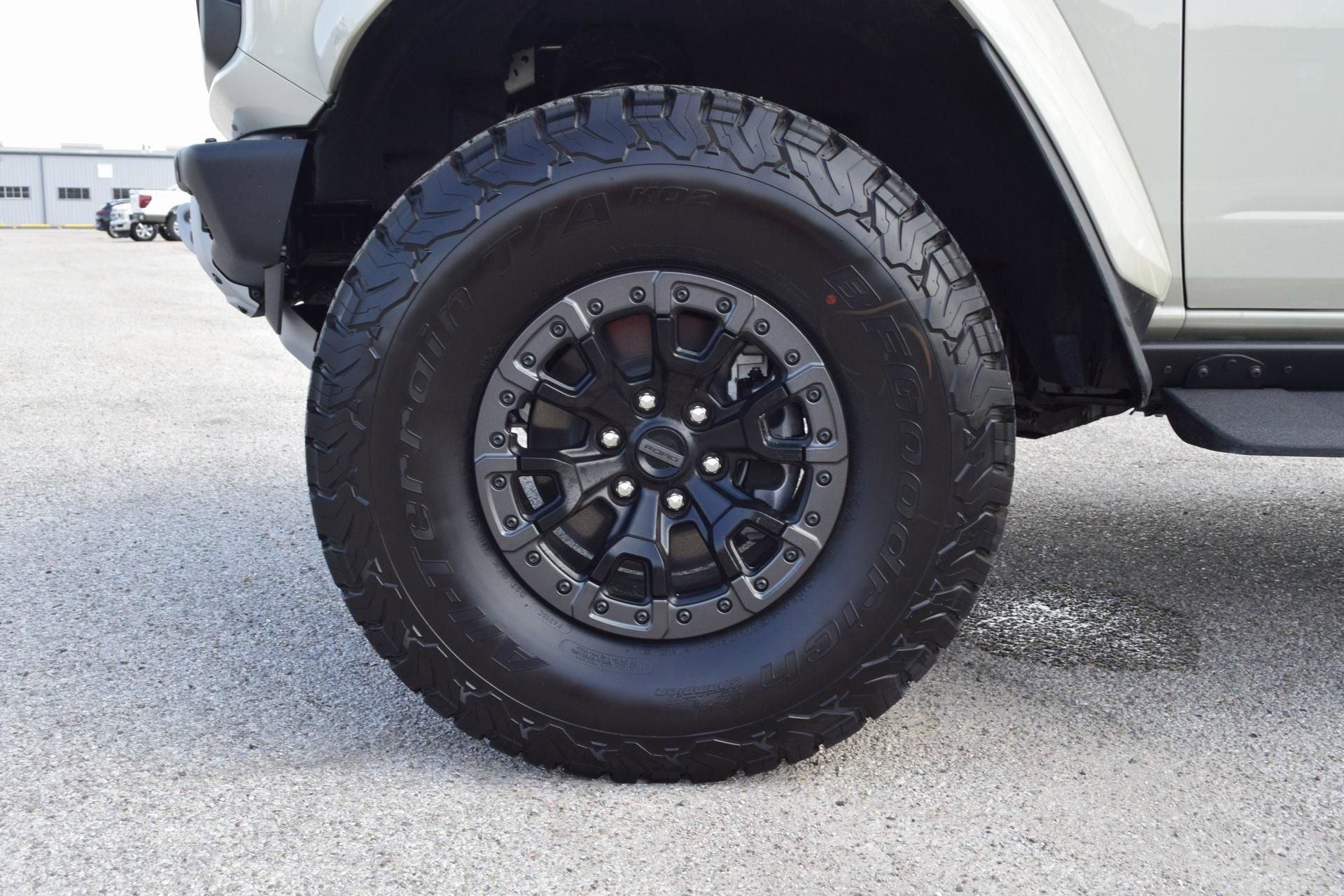 New 2025 Ford Bronco Raptor image 25