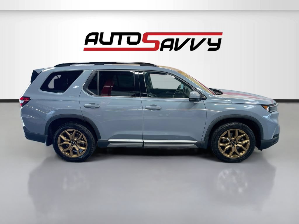 Used 2024 Honda Pilot Touring image 8