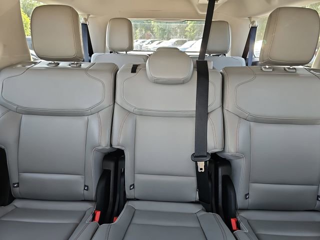Used 2025 Ford Expedition Max Active RWD image 26