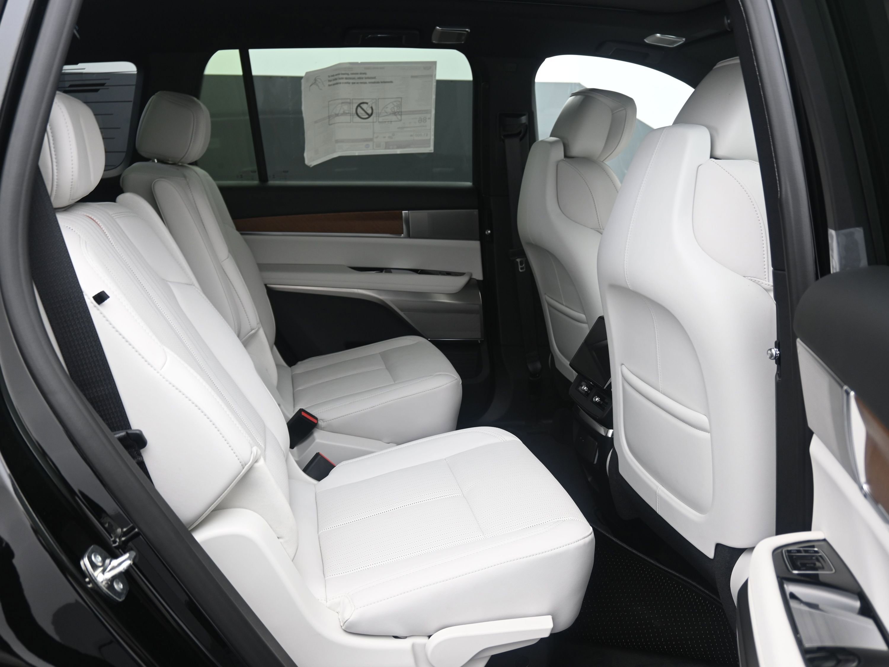 New 2026 Cadillac Vistiq Luxury image 12