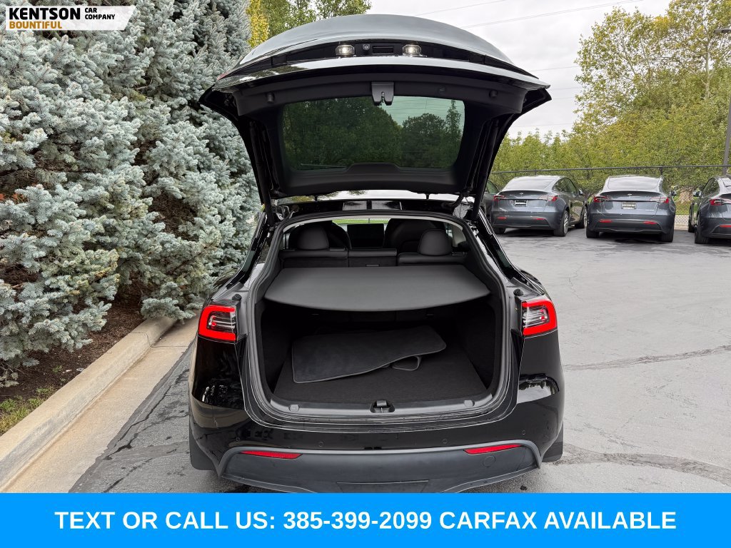 Used 2022 Tesla Model Y Long Range AWD/4WD image 32
