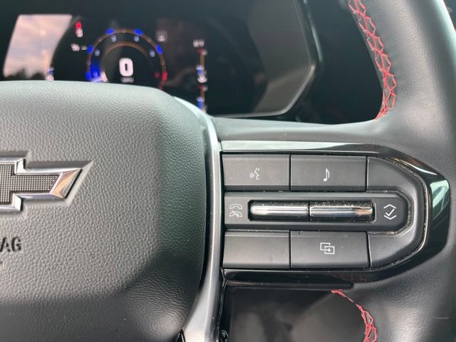 Used 2023 Chevrolet Colorado Z71 w/ Z71 Convenience Package 2 AWD/4WD image 17