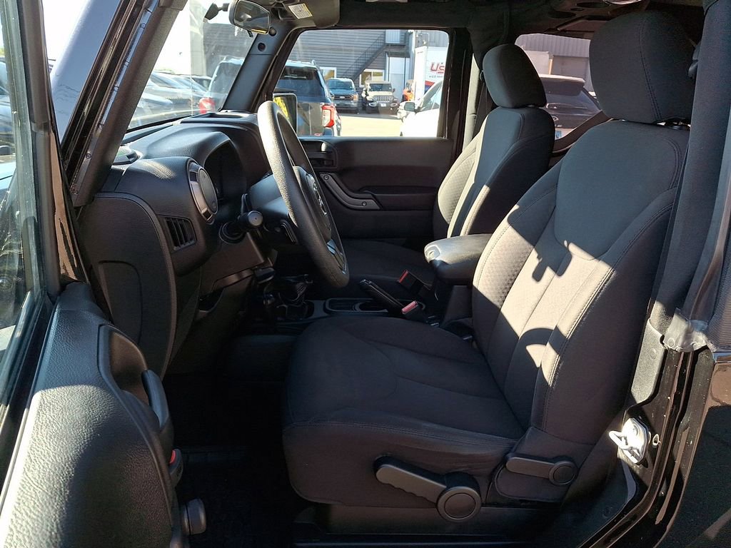 Used 2018 Jeep Wrangler Sport image 12