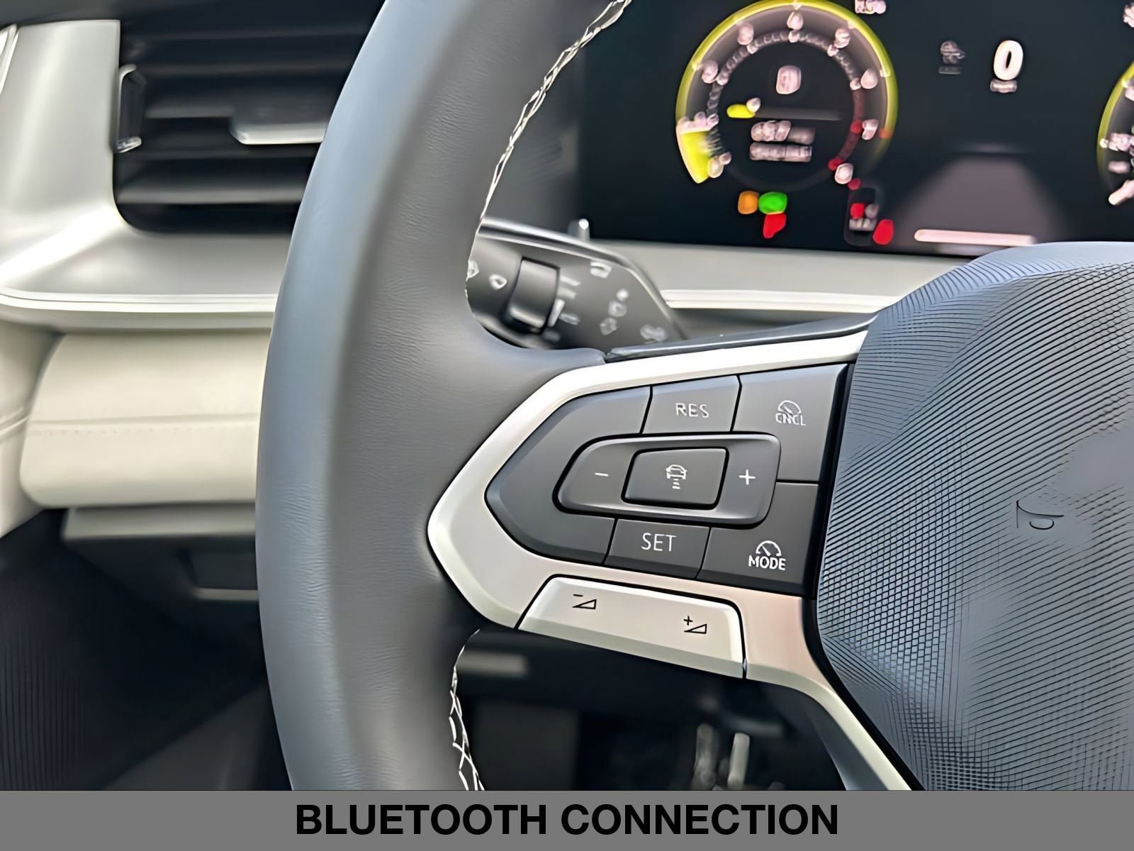 New 2026 Volkswagen Tiguan SE AWD/4WD image 23