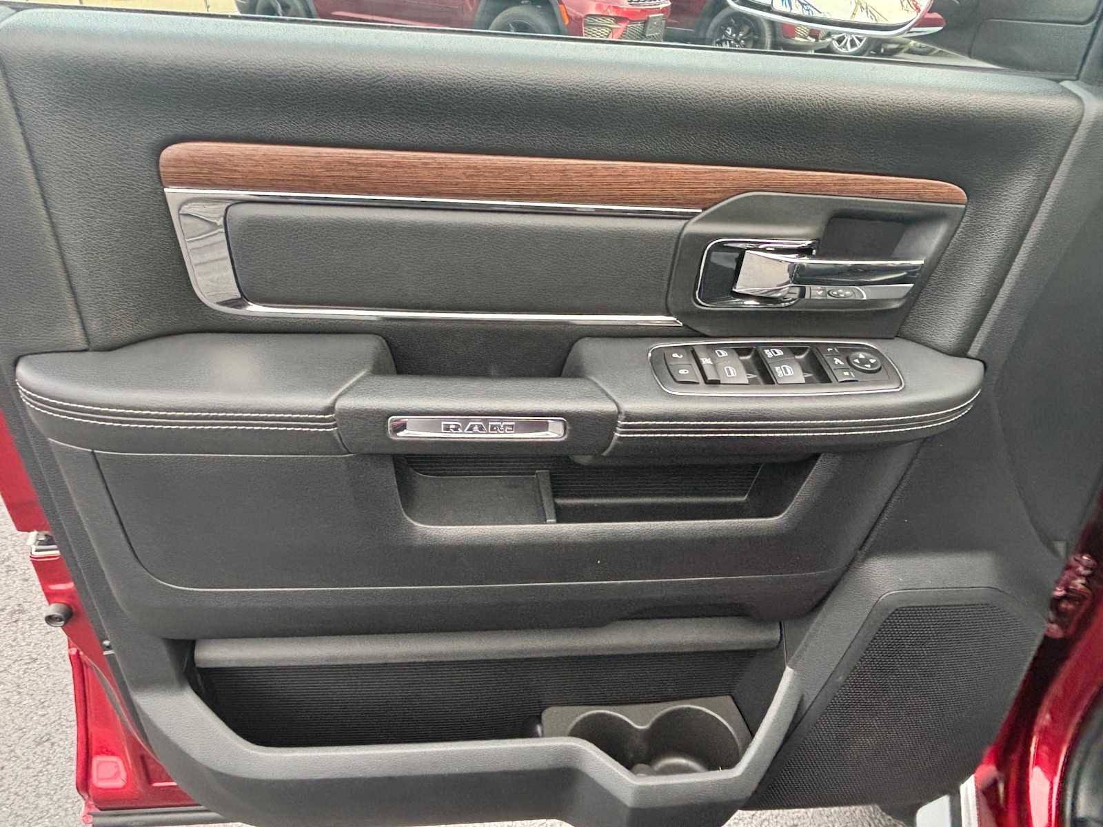 Used 2015 RAM 2500 Laramie image 16