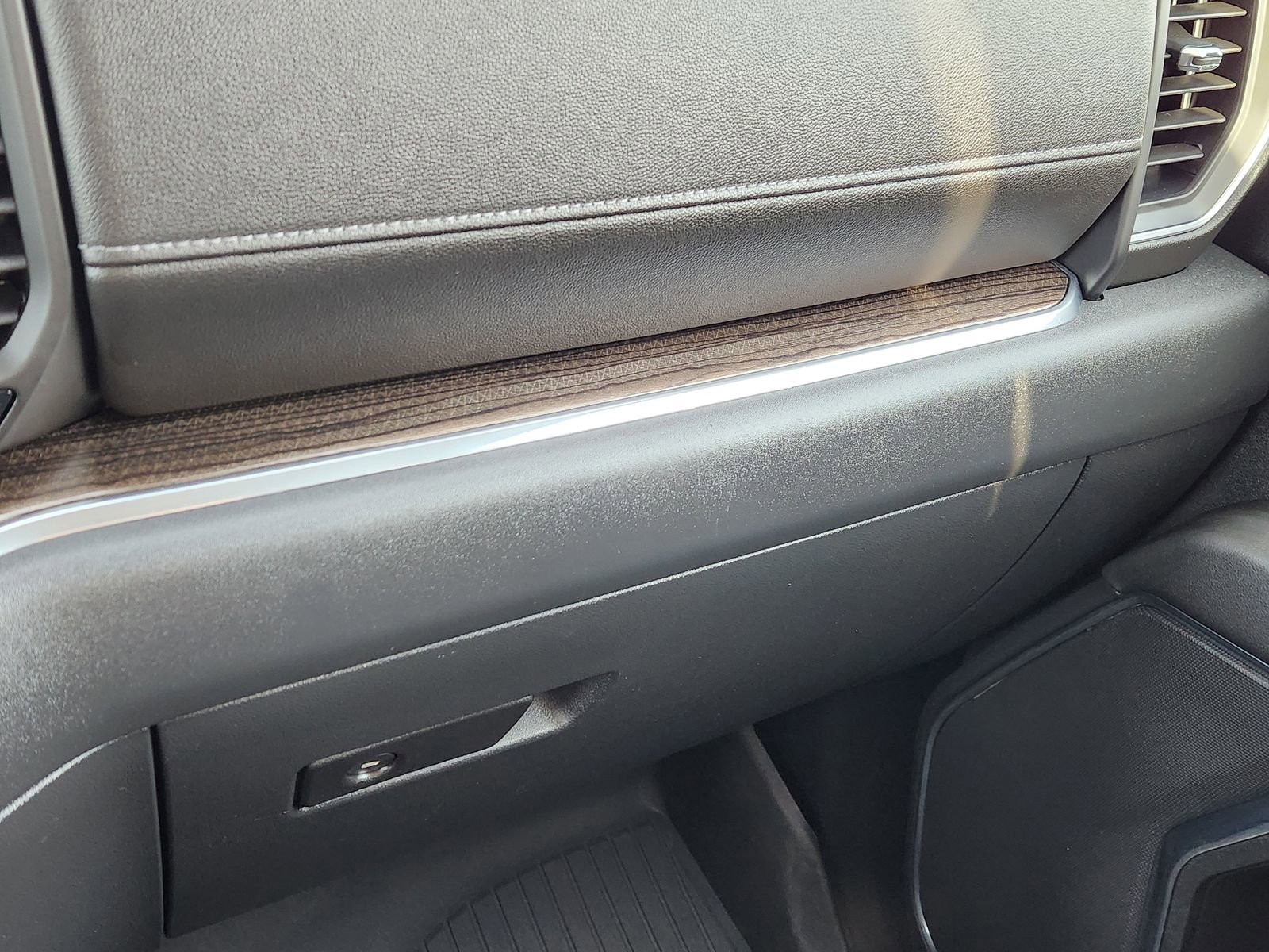 Used 2022 Chevrolet Silverado 1500 LT Trail Boss w/ Protection Package image 23