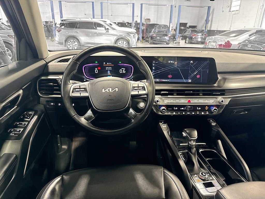 Used 2025 Kia Telluride S AWD/4WD image 24