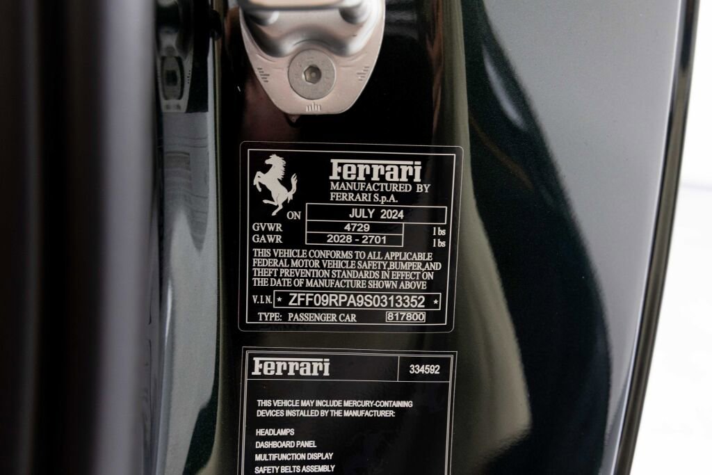 Certified 2025 Ferrari Roma Spider image 39
