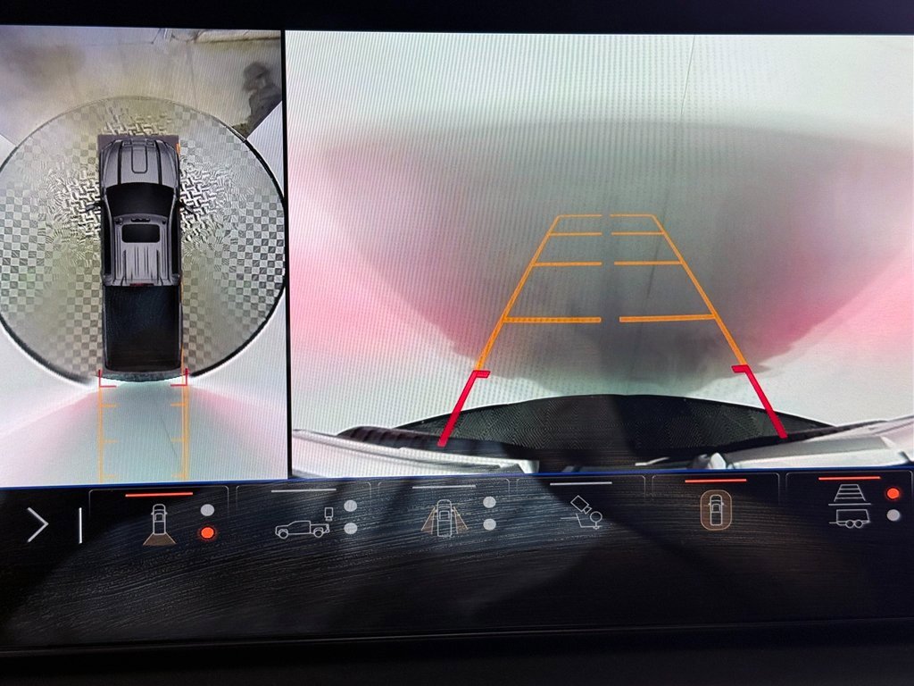 Used 2024 GMC Sierra 3500 Denali Ultimate image 44