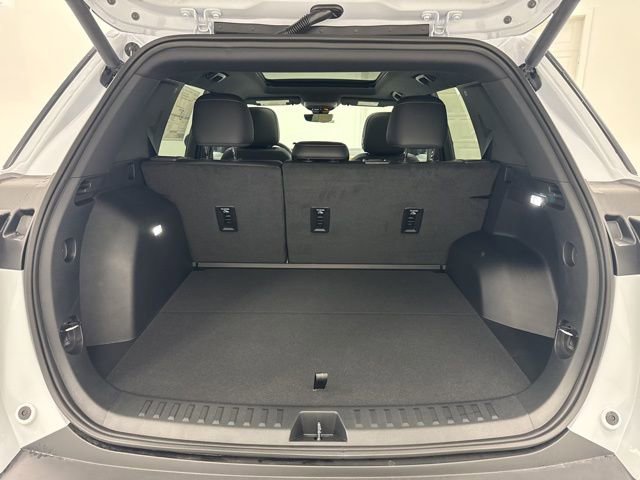 New 2026 Chevrolet Equinox ACTIV w/ Safety and Technology Package image 29