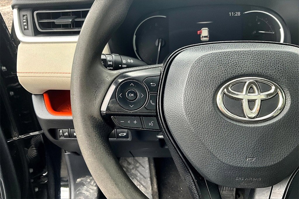 Used 2019 Toyota RAV4 Adventure image 15
