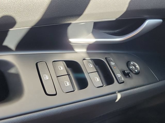 Certified 2026 Hyundai Elantra Hybrid FWD image 16