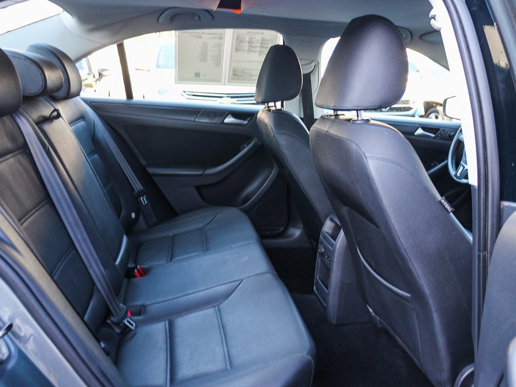 Used 2012 Volkswagen Jetta SE image 19