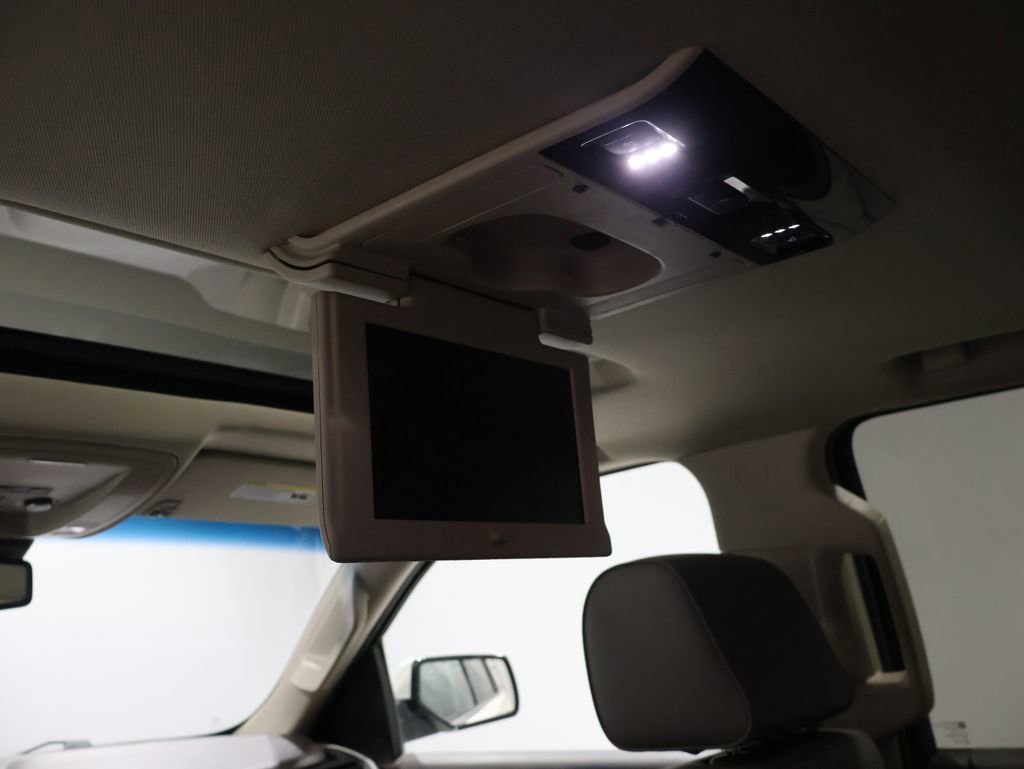 Used 2015 GMC Yukon Denali w/ Open Road Package image 21