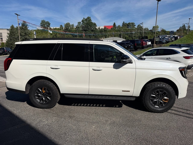 Certified 2025 Ford Expedition Tremor AWD/4WD image 9