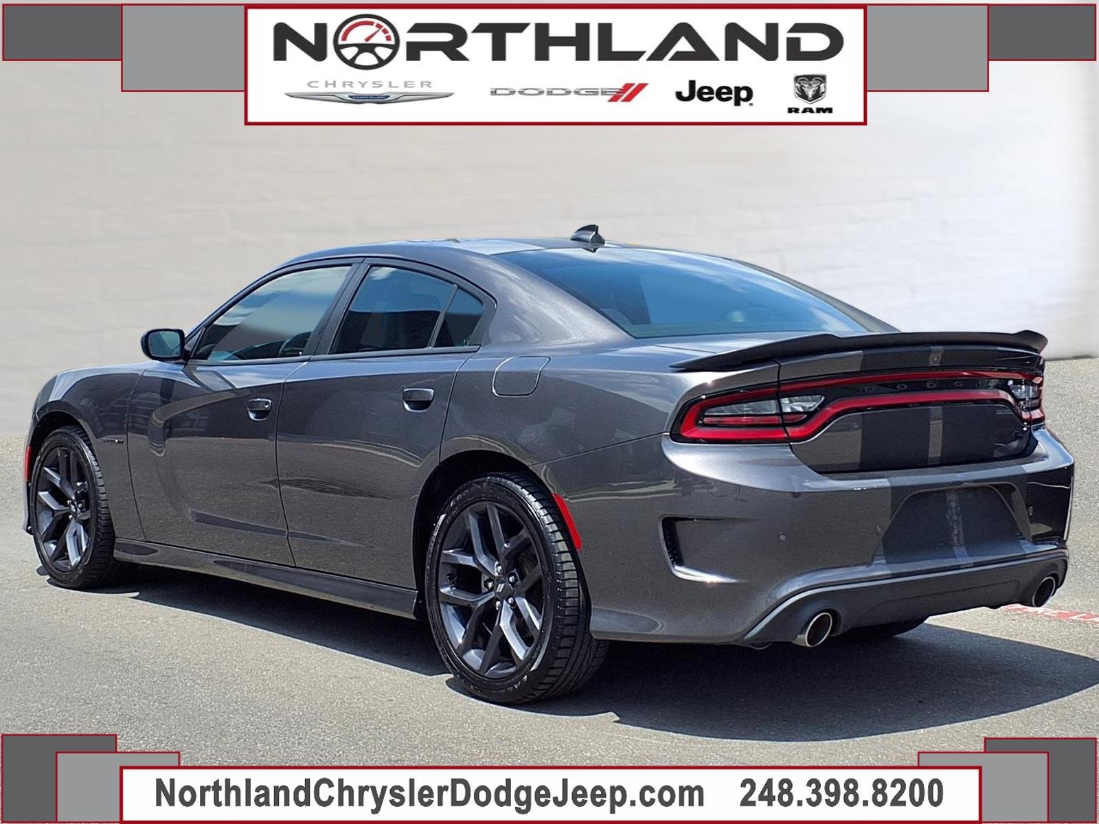 Used 2021 Dodge Charger R/T w/ Plus Group RWD image 2