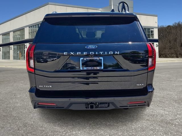 Used 2025 Ford Expedition Max Active AWD/4WD image 5