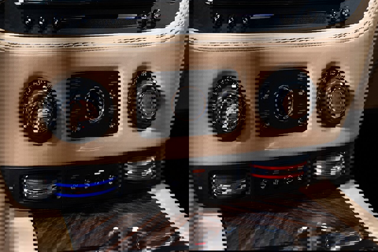 Used 2019 Rolls-Royce Wraith image 50