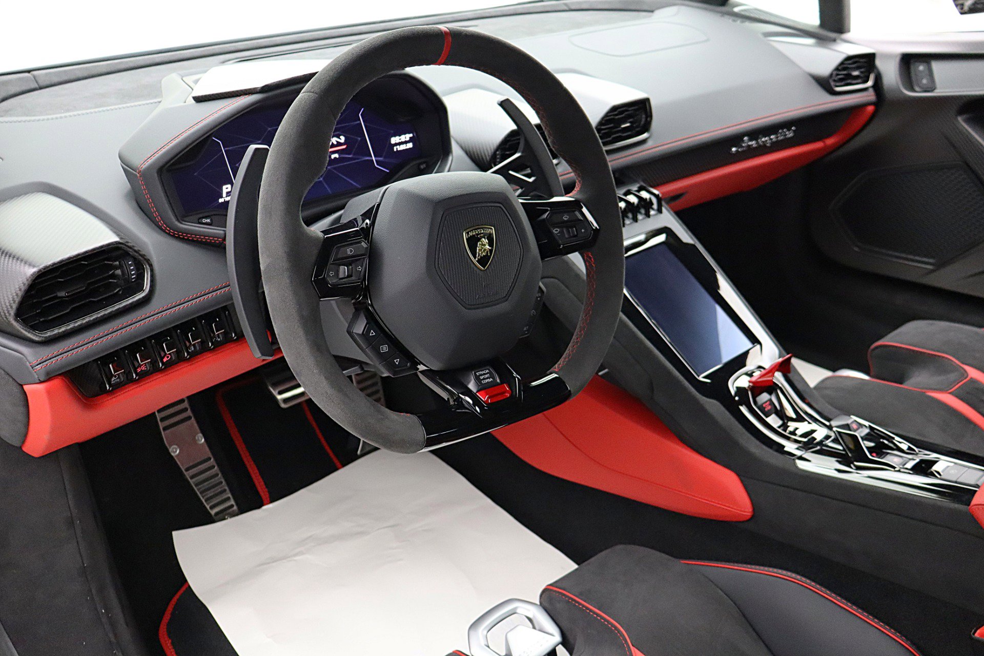 Used 2023 Lamborghini Huracan Tecnica image 32