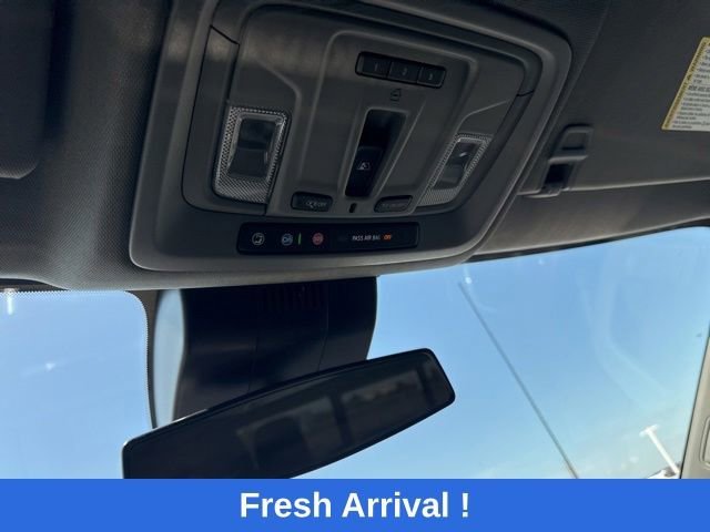 Used 2023 Chevrolet Silverado 1500 RST w/ Convenience Package II RWD image 9