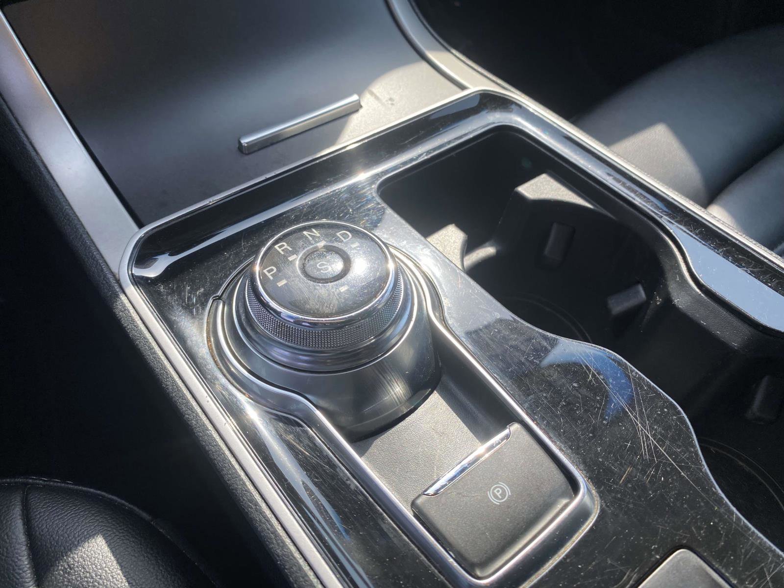 Used 2020 Ford Edge SEL FWD image 27