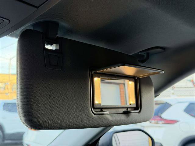 Used 2023 Ford Explorer XLT w/ Equipment Group 202A image 32