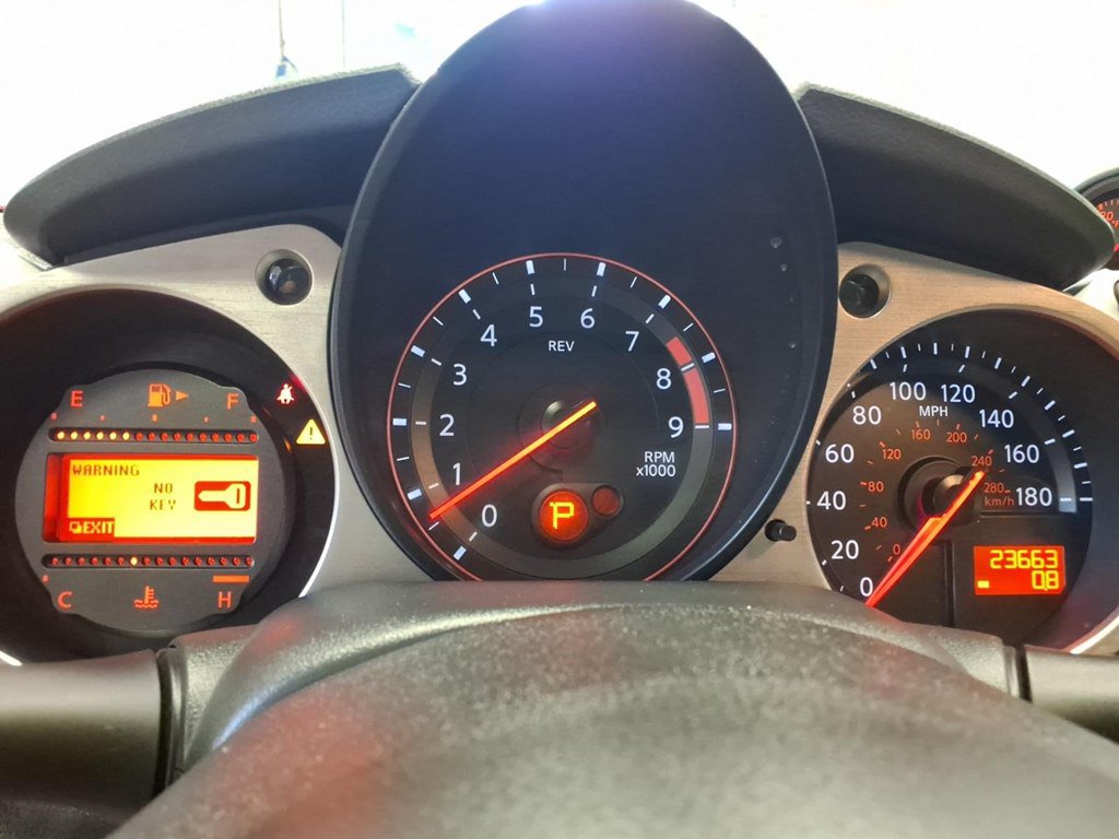 Used 2014 Nissan 370Z Touring Roadster w/ Sport Pkg w/ Sport Package RWD image 12