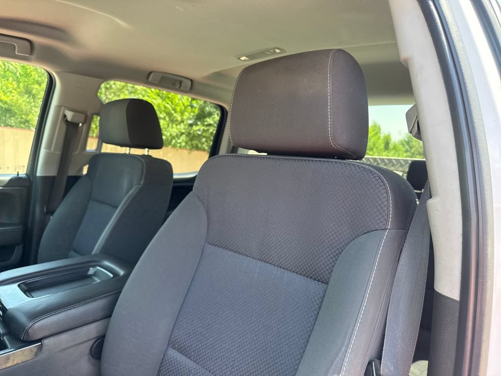 Used 2018 Chevrolet Silverado 2500 LT AWD/4WD image 13