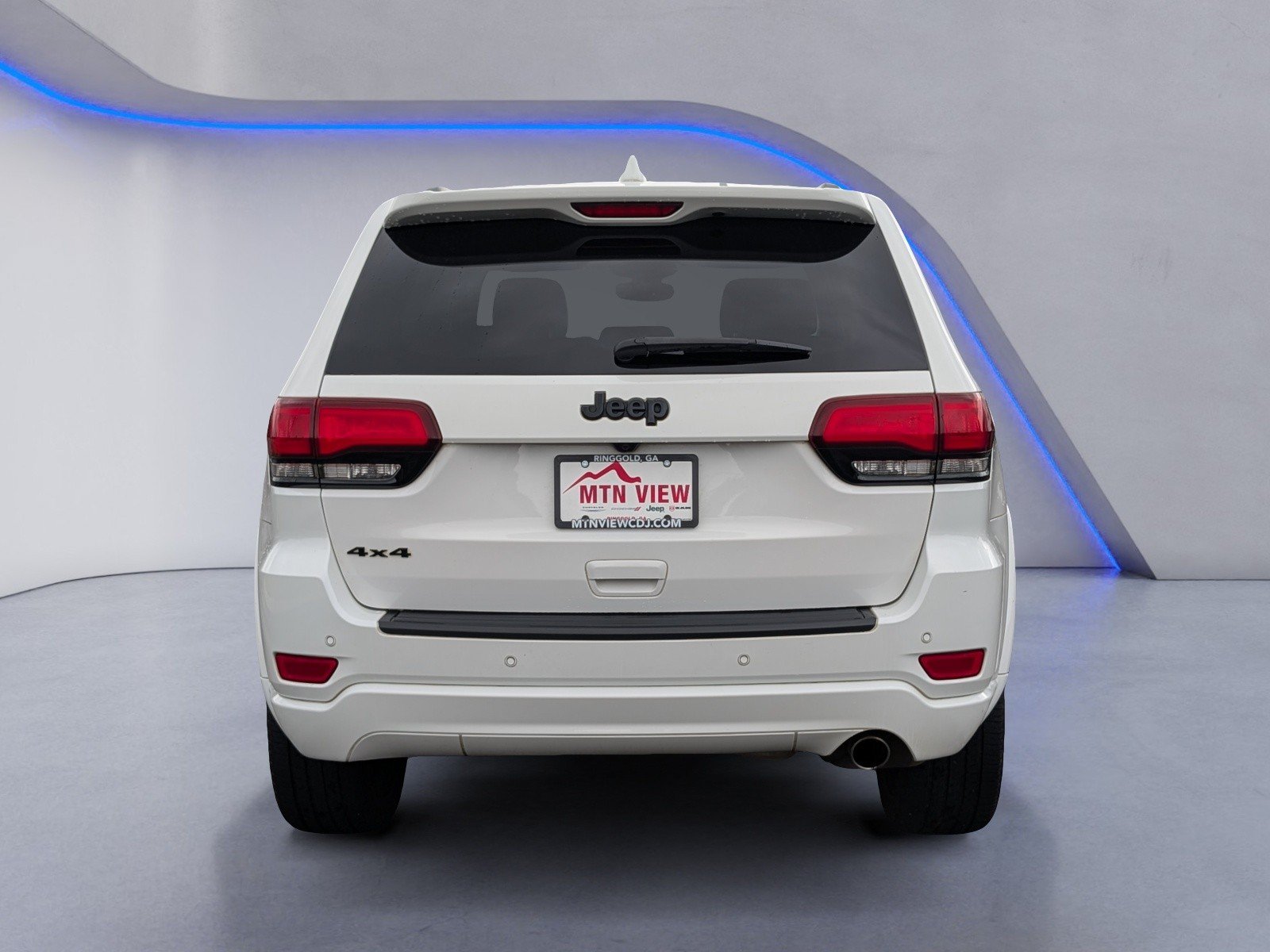Used 2019 Jeep Grand Cherokee Laredo AWD/4WD image 8