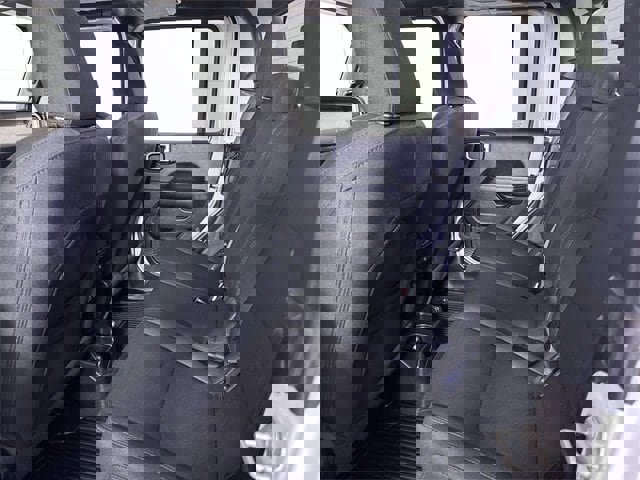 Used 2023 Jeep Gladiator Overland image 26