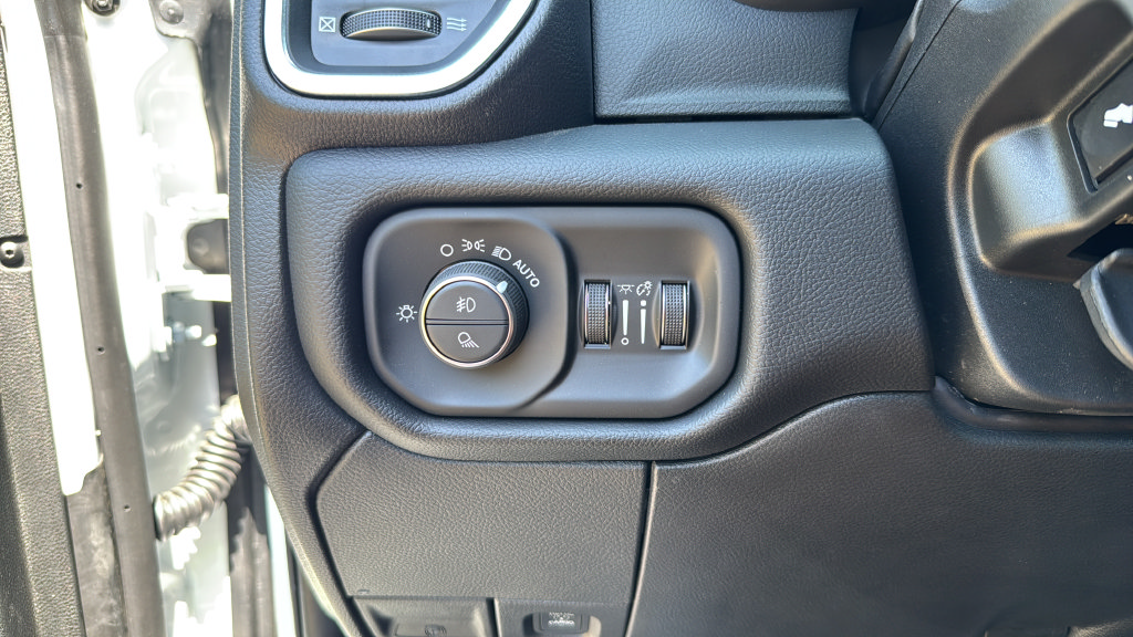 New 2026 RAM 3500 Laramie w/ Night Edition AWD/4WD image 27