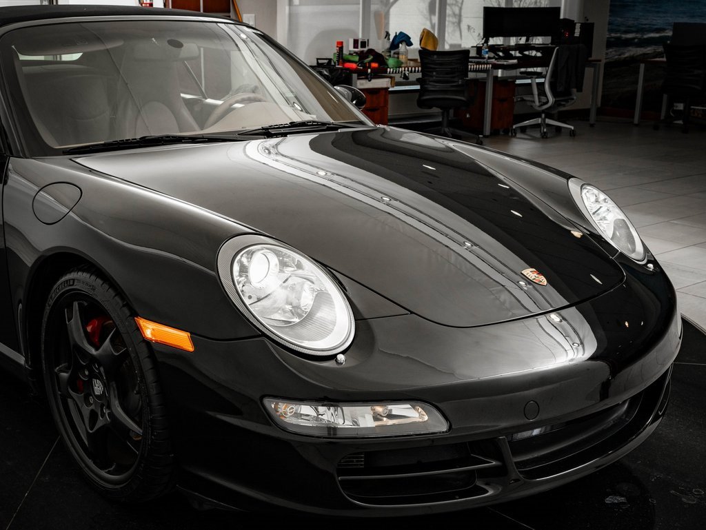Used 2005 Porsche 911 Carrera S image 20
